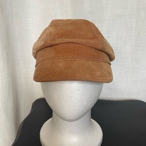Understated Leather women’s newsboy cap nwot